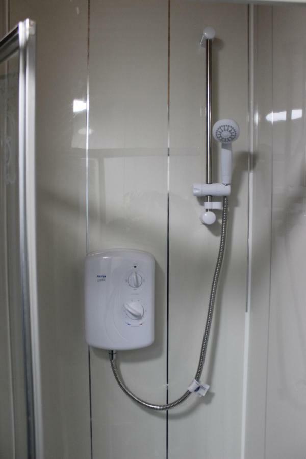 Donegal Lodgings - Apt 3 - Br En-Suite Donegal Town Екстериор снимка