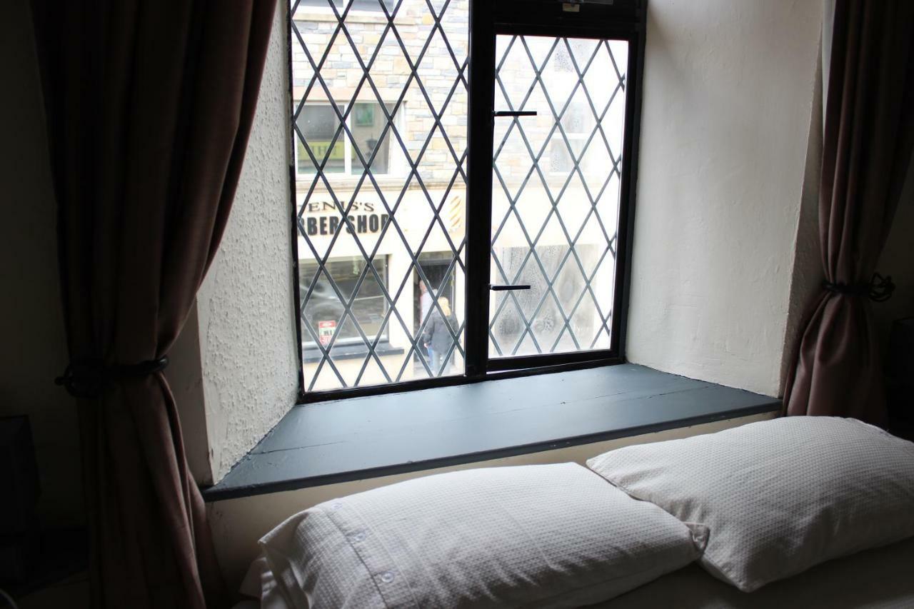 Donegal Lodgings - Apt 3 - Br En-Suite Donegal Town Екстериор снимка