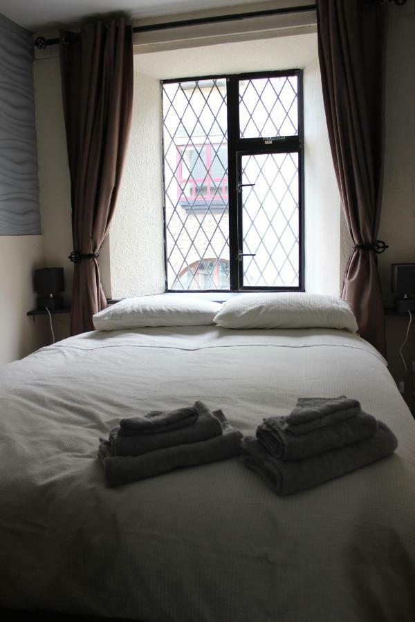 Donegal Lodgings - Apt 3 - Br En-Suite Donegal Town Екстериор снимка